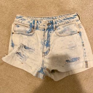 acSun ripped Jean shorts. Size 25 waist. Light wash.